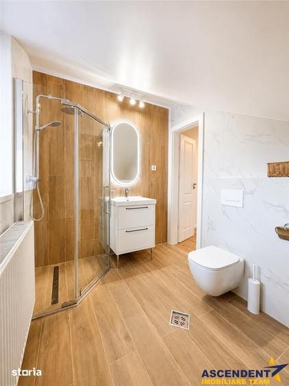 Apartament cu 4 camere în Centrul Istoric