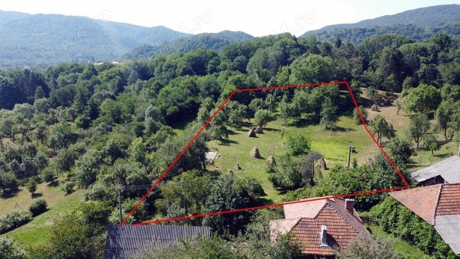 Teren de 6348 mp, în Corbeni