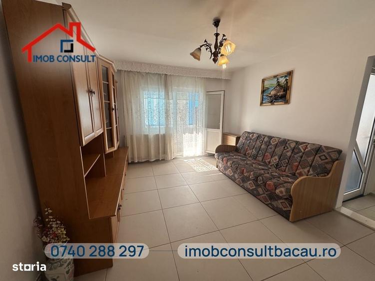 Apartament cu 3 camere semidecomandat în Mioriței