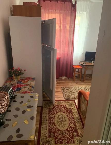 Garsonieră decomandată în Central