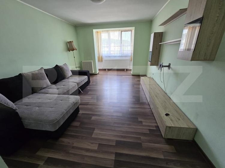 Apartament cu 3 camere, 70 mp, zona Reghin - 1