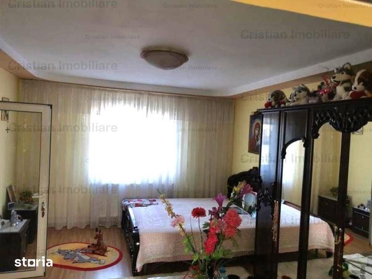 Casă cu 5 camere cu Teren 156 Mp în Lacu Dulce