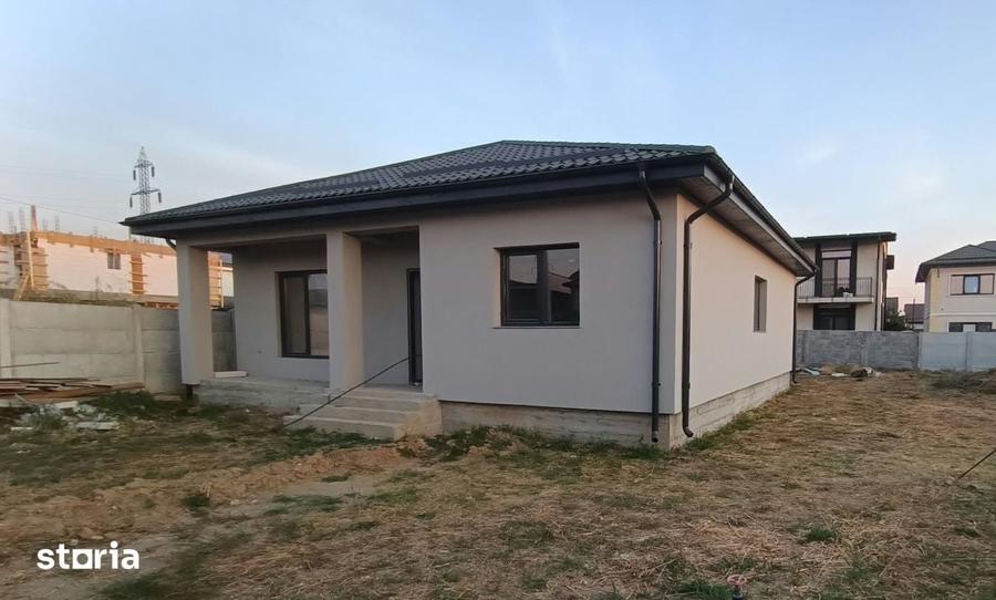 Casă cu 4 camere cu Teren 440 Mp în Șimnicu de Sus