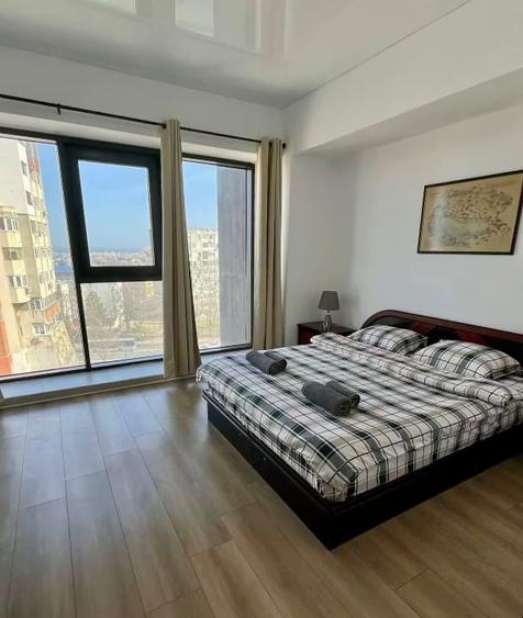 Apartament cu 2 camere decomandat, mobilat în Far
