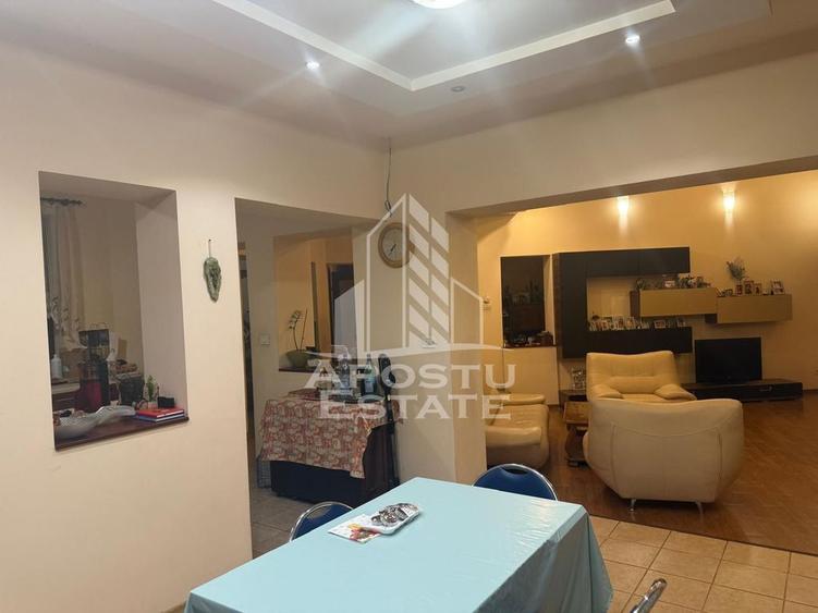 Casă cu 5 camere cu Teren 1473 Mp în Calea Urseni