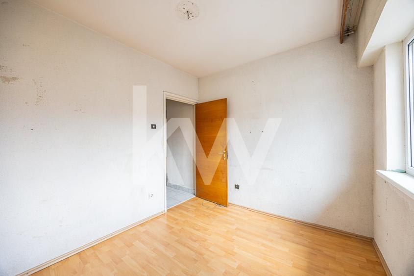 Apartament cu 3 camere decomandat în Noua