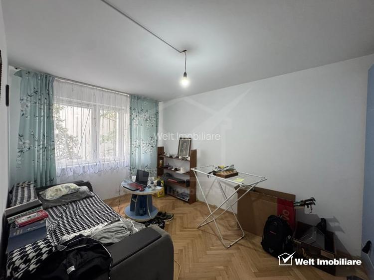 Apartament cu 4 camere, decomandat, etaj 1/4, boxa, balcon