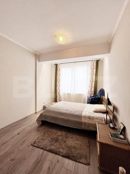 Apartament cu 3 camere semidecomandat, mobilat în Lunca Cetățuii