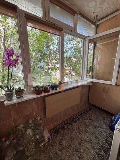 Apartament cu 2 camere decomandat, mobilat în P-ța Gorjului