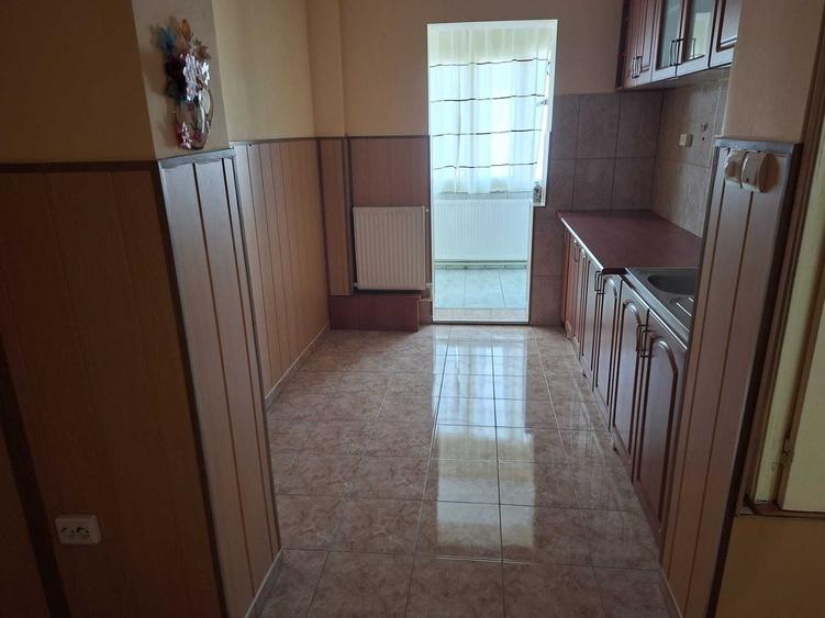 Vanzare apartament 3 camere - 3