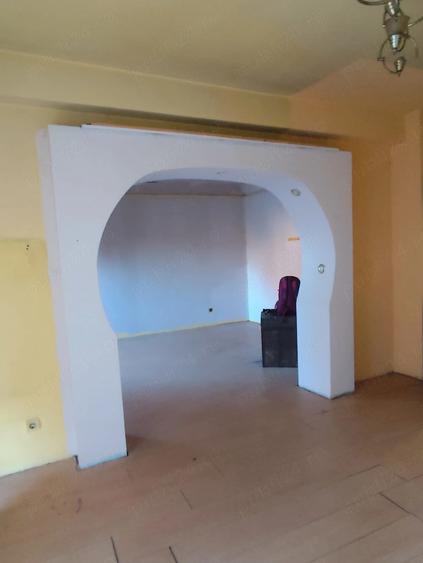 Casă cu 2 camere cu Teren 396 Mp în Ronaț