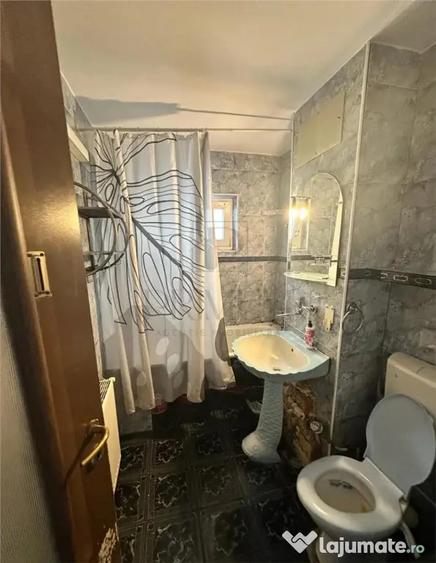Apartament cu 3 camere decomandat, mobilat în Freidorf