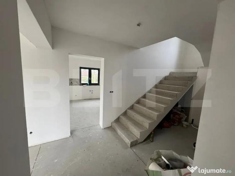 Casă cu 4 camere cu Teren 960 Mp în Lazuri