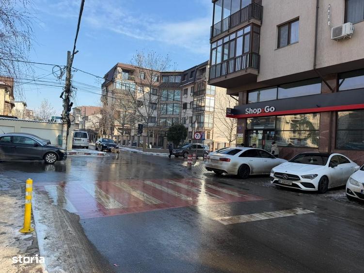 Spațiu comercial, de 1,659 mp, în Dobroești