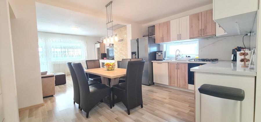 Duplex cu 4 camere cu Canalizare în Tărlungeni