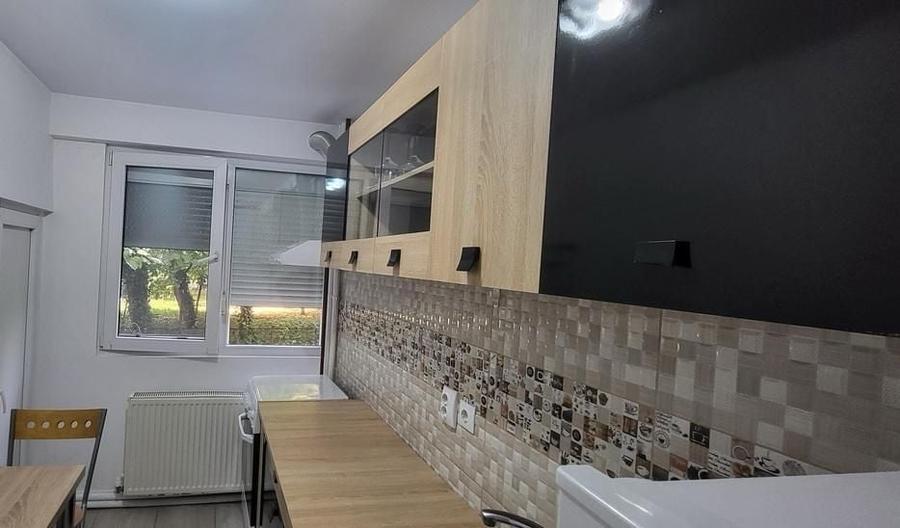 Apartament cu 2 camere semidecomandat, mobilat în Berceni