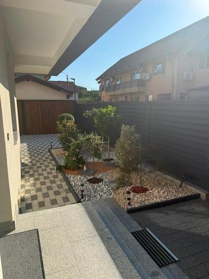 Duplex cu 4 camere cu Teren 160 Mp în Fundeni