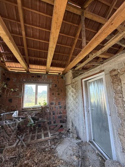 Casă cu 3 camere în Petea