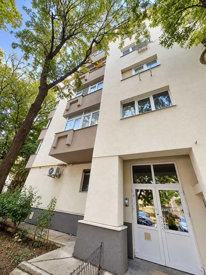 Apartament cu 2 camere decomandat în Aviației