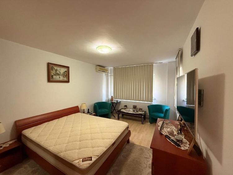 Garsonieră decomandată, mobilată în Tineretului