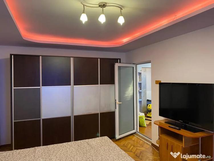 Apartament cu 2 camere decomandat, mobilat în Plantelor