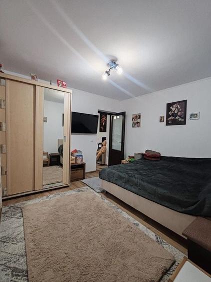 Casă individuală cu 5 camere cu Canalizare în Mânjești