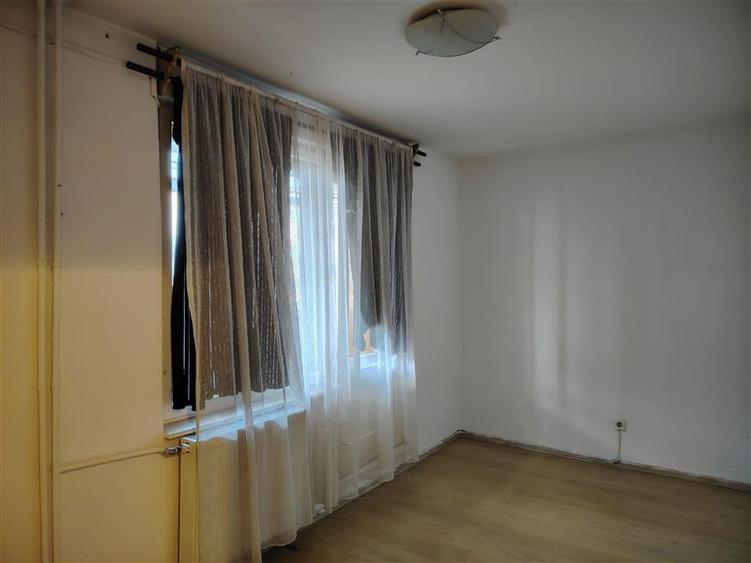 Apartament cu 2 camere nedecomandat, mobilat în Vest