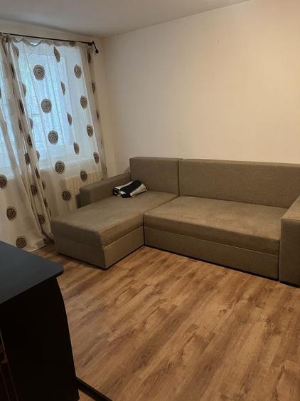 Apartament cu 2 camere decomandat în Exterior Vest