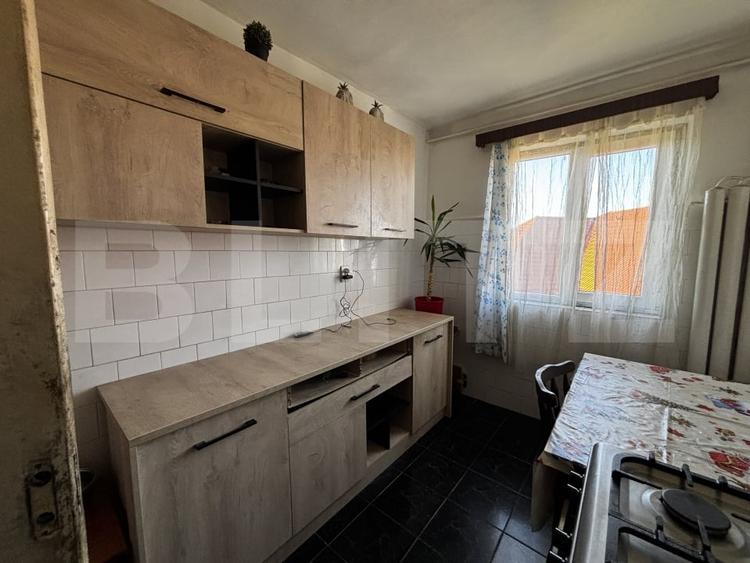 Apartament cu 2 camere semidecomandat, mobilat în Șagului