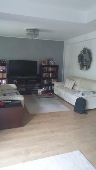 Duplex cu 4 camere cu Canalizare în Odăi