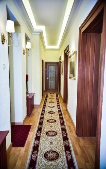 Casă individuală cu 6 camere cu Canalizare în Rosetti