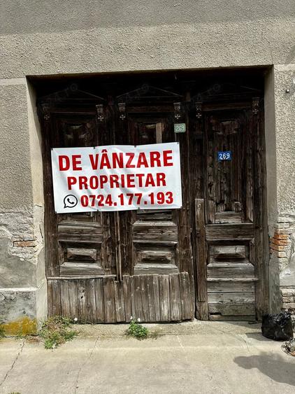 Casă cu 6 camere cu Teren 4300 Mp în Otelec