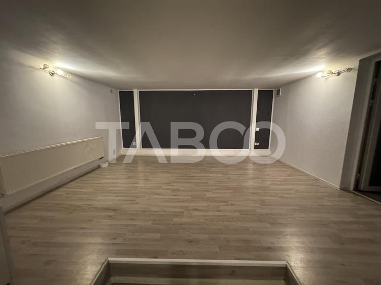 Spațiu comercial, de 85 mp, în Central