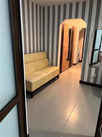 Apartament cu 3 camere decomandat, mobilat în Galata