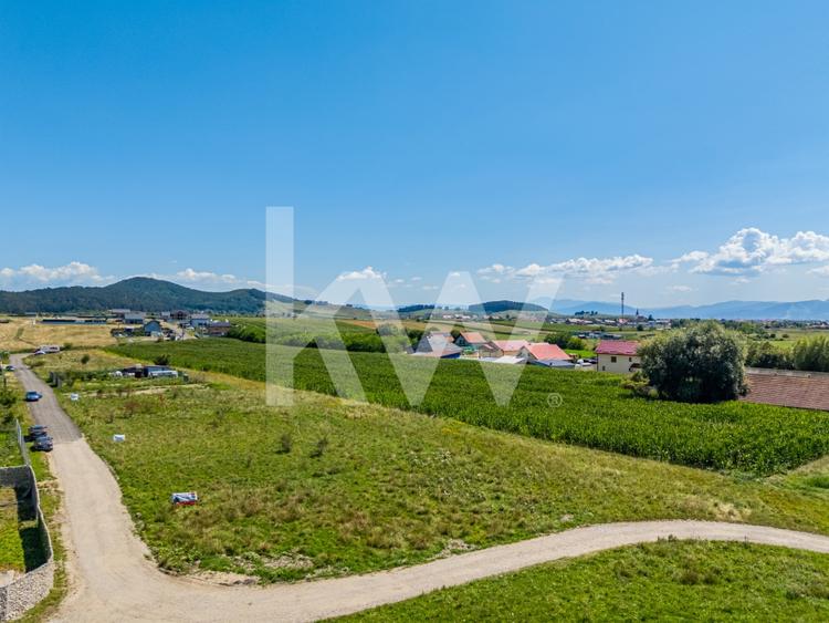 Teren agricol intravilan de 500 mp, în Sânpetru