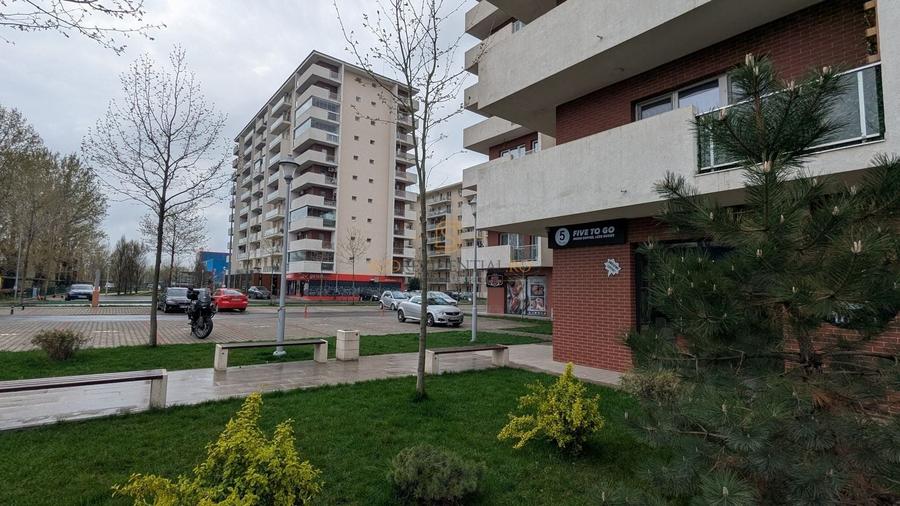 Spațiu comercial, de 89.769996643066 mp, în Berceni