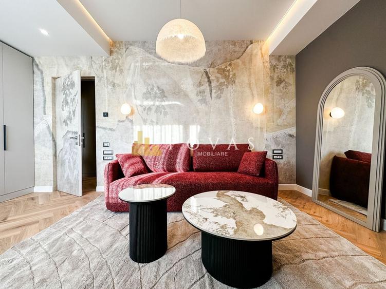 Apartament cu 4 camere semidecomandat, mobilat în Pipera