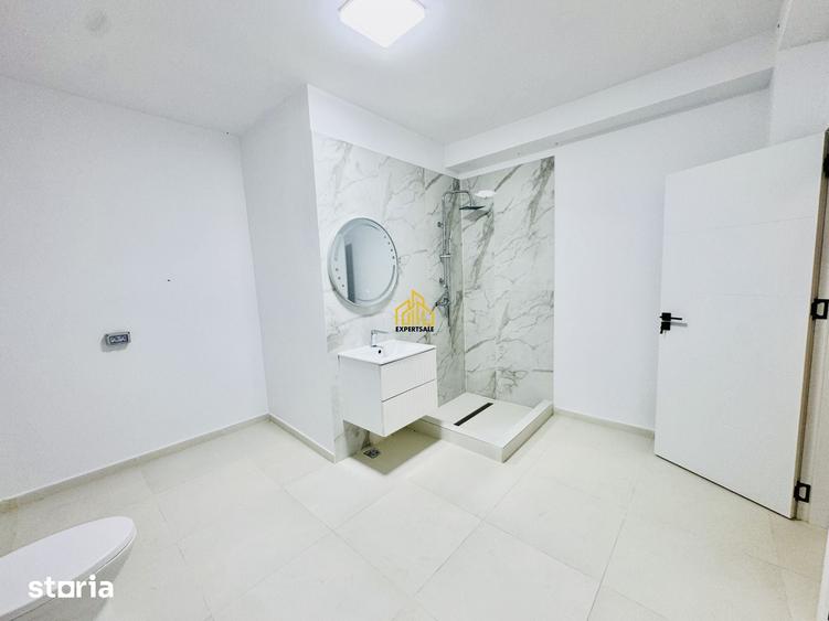 Casă cu 4 camere cu Teren 400 Mp în Domnești