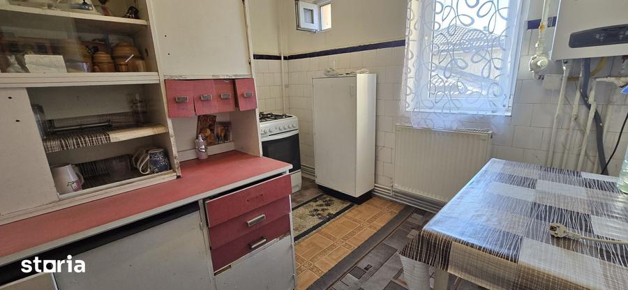 ETAJ 1, Micro 5 Targoviste , vanzare apartament 3 camere - 2