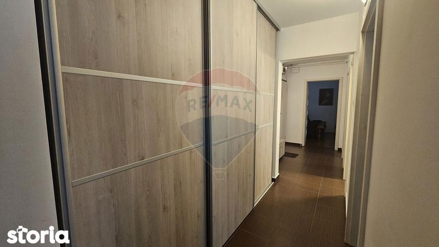 Apartament cu 3 camere decomandat, mobilat în Valea Cetății