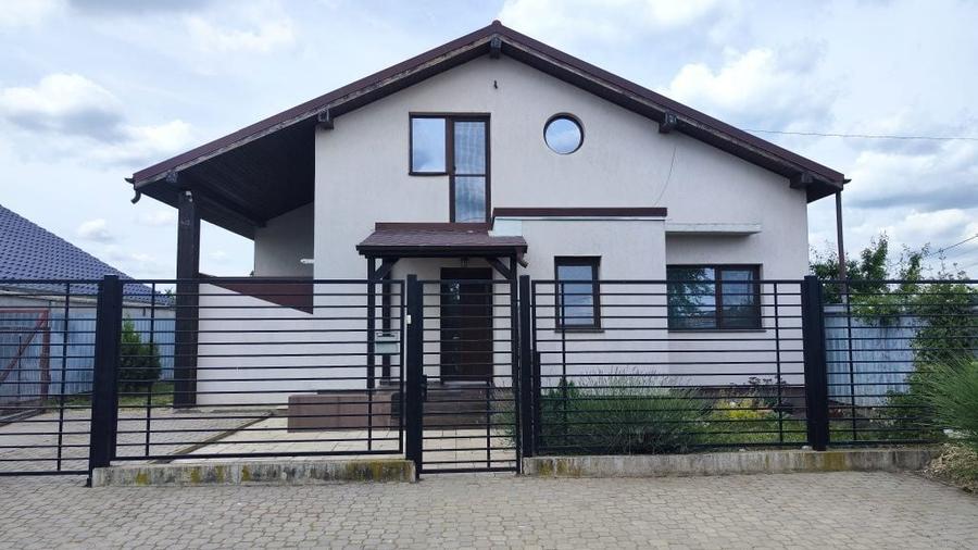 Casă cu 4 camere în Zădăreni