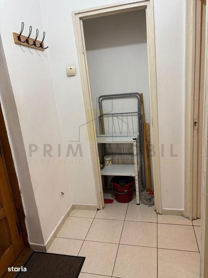 Apartament cu 2 camere decomandat în Piața Unirii