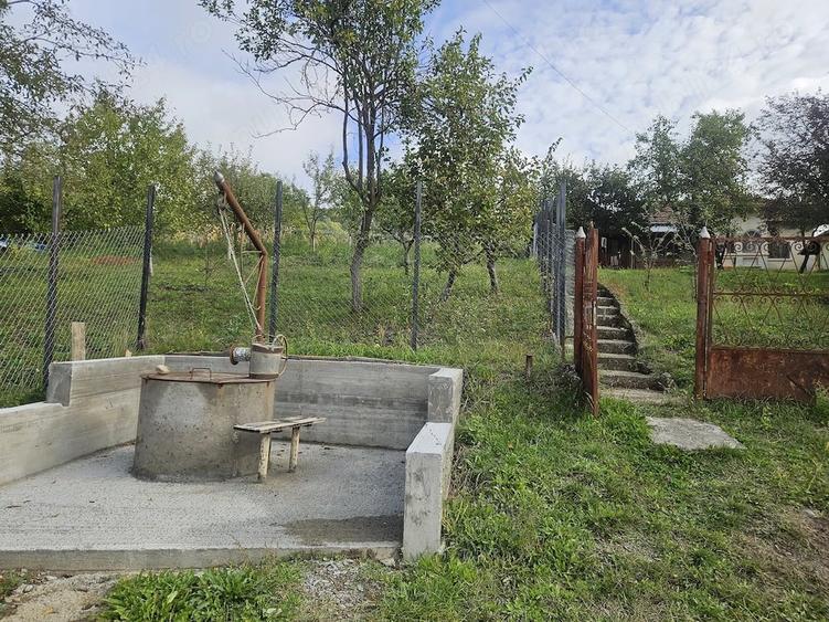 Casă cu 4 camere cu Teren 1054 Mp în Băiculești