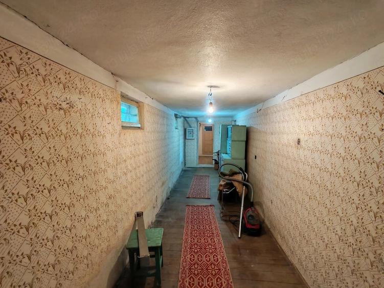 Casă cu 3 camere cu Teren 1000 Mp în Central