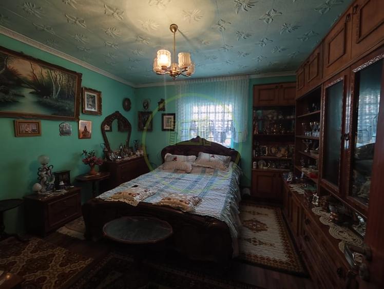 Casă individuală cu 5 camere cu Canalizare în Bucovăț