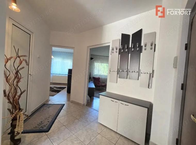 Apartament cu 2 camere decomandat în Micălaca