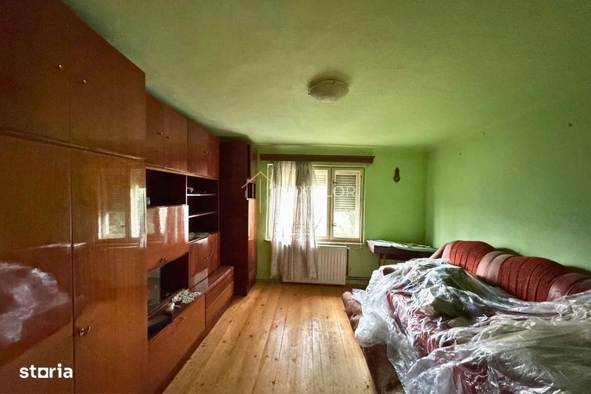 Casă cu 2 camere cu Teren 250 Mp în Gornești