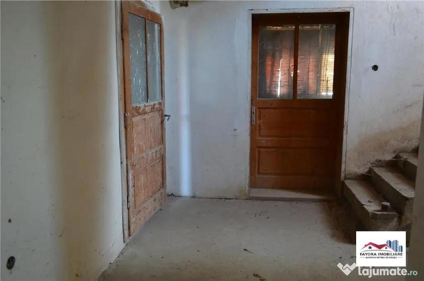 Casă cu 6 camere cu Teren 550 Mp în Târnăveni
