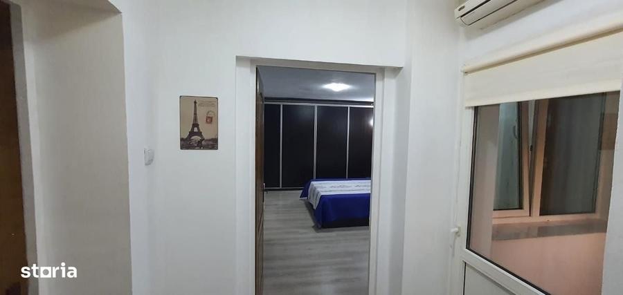 Apartament cu 2 camere semidecomandat în Tei