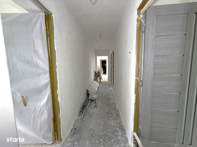 Apartament cu 4 camere decomandat în Cloșca